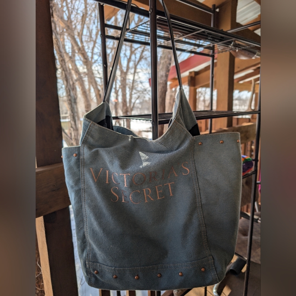 Victoria's Secret Denim Blue Ombre Fade LG Tote Bag EUC